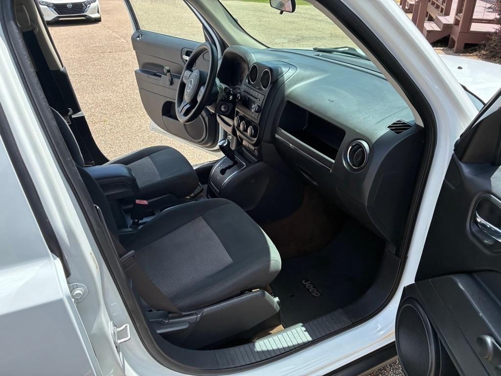 Jeep Patriot Sport 2WD 2014