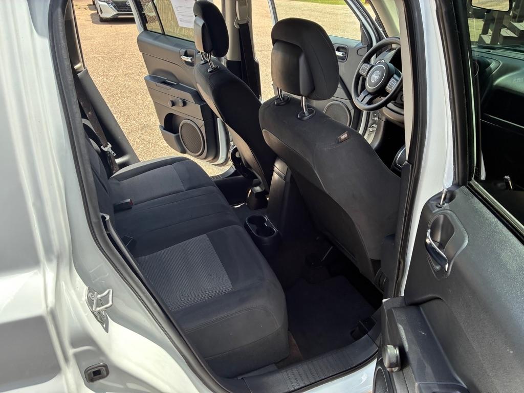 Jeep Patriot Sport 2WD 2014