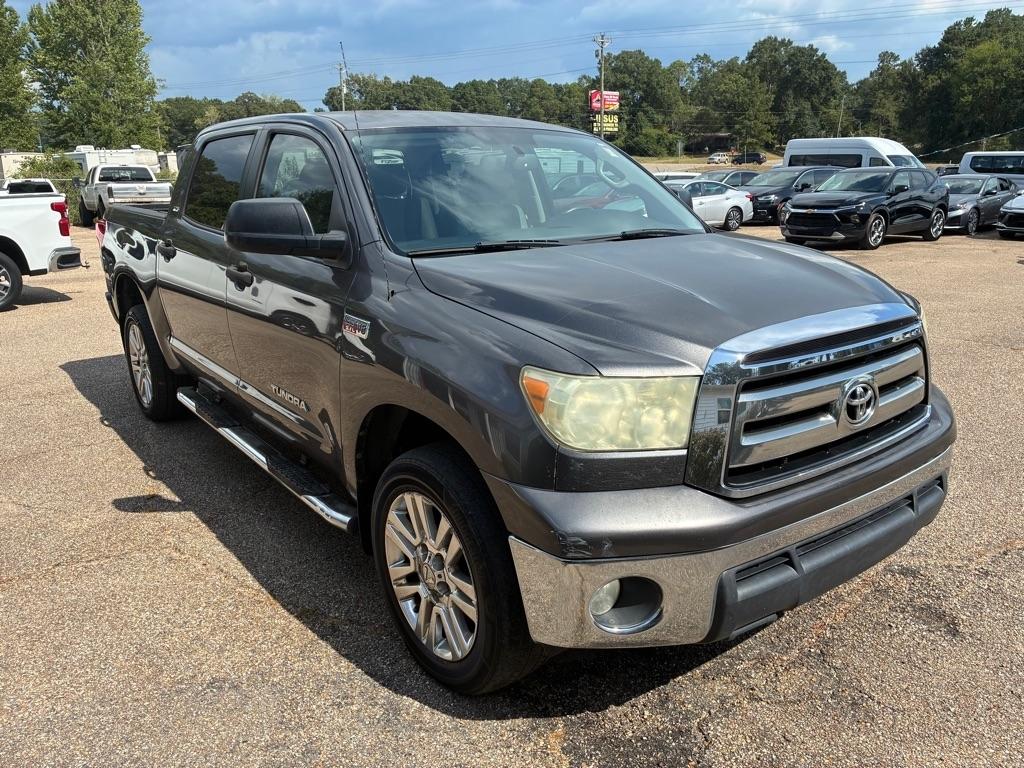 Toyota Tundra SR5 CrewMax 5.7L 2WD 2013