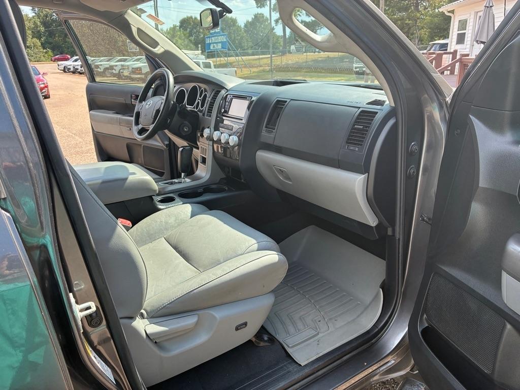 Toyota Tundra SR5 CrewMax 5.7L 2WD 2013