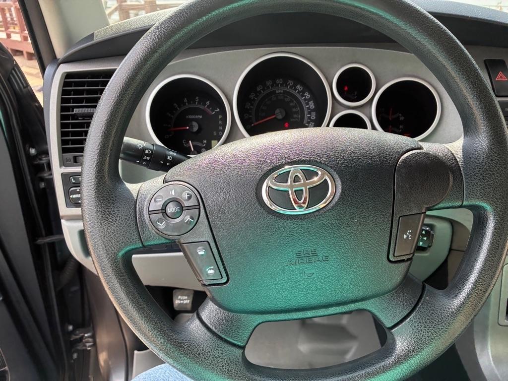 Toyota Tundra SR5 CrewMax 5.7L 2WD 2013