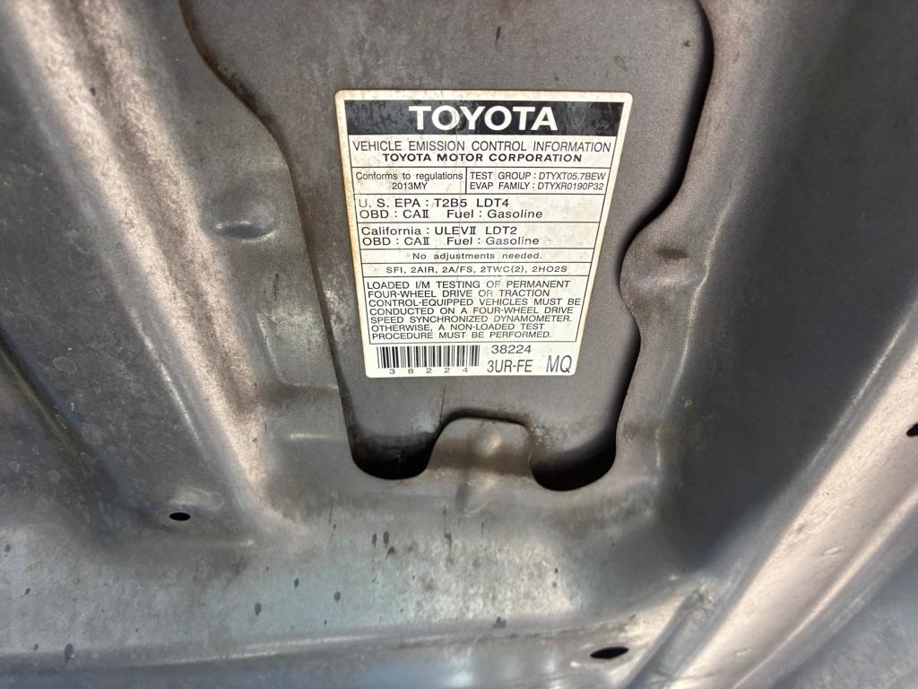 Toyota Tundra SR5 CrewMax 5.7L 2WD 2013