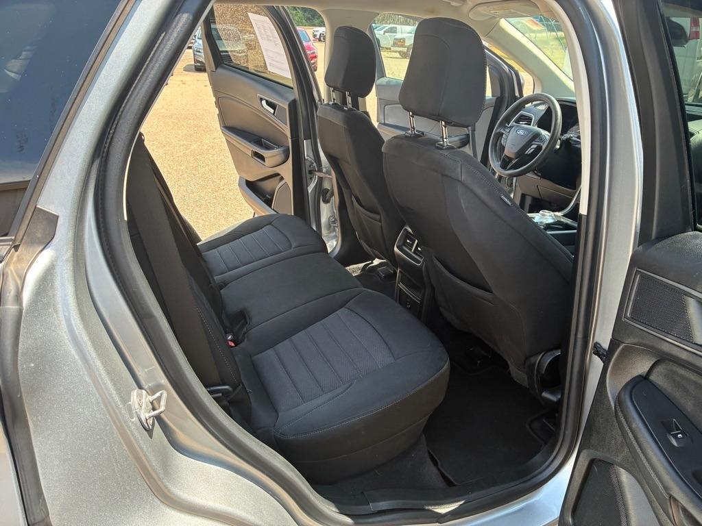 Ford Edge SE AWD 2022