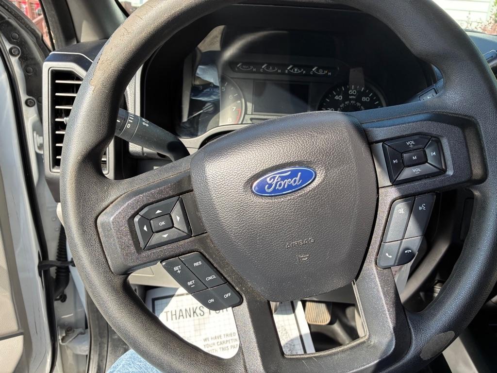 Ford F-150 photo 12