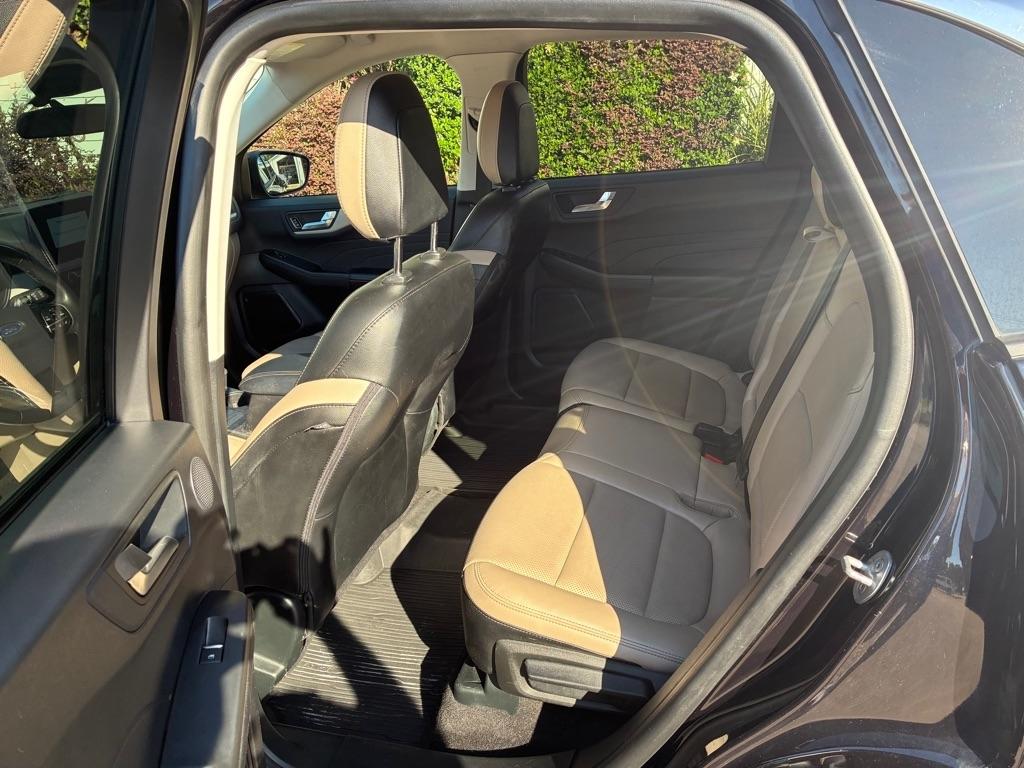 Ford Escape photo 8