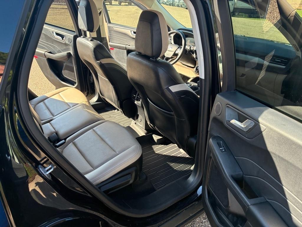 Ford Escape photo 10