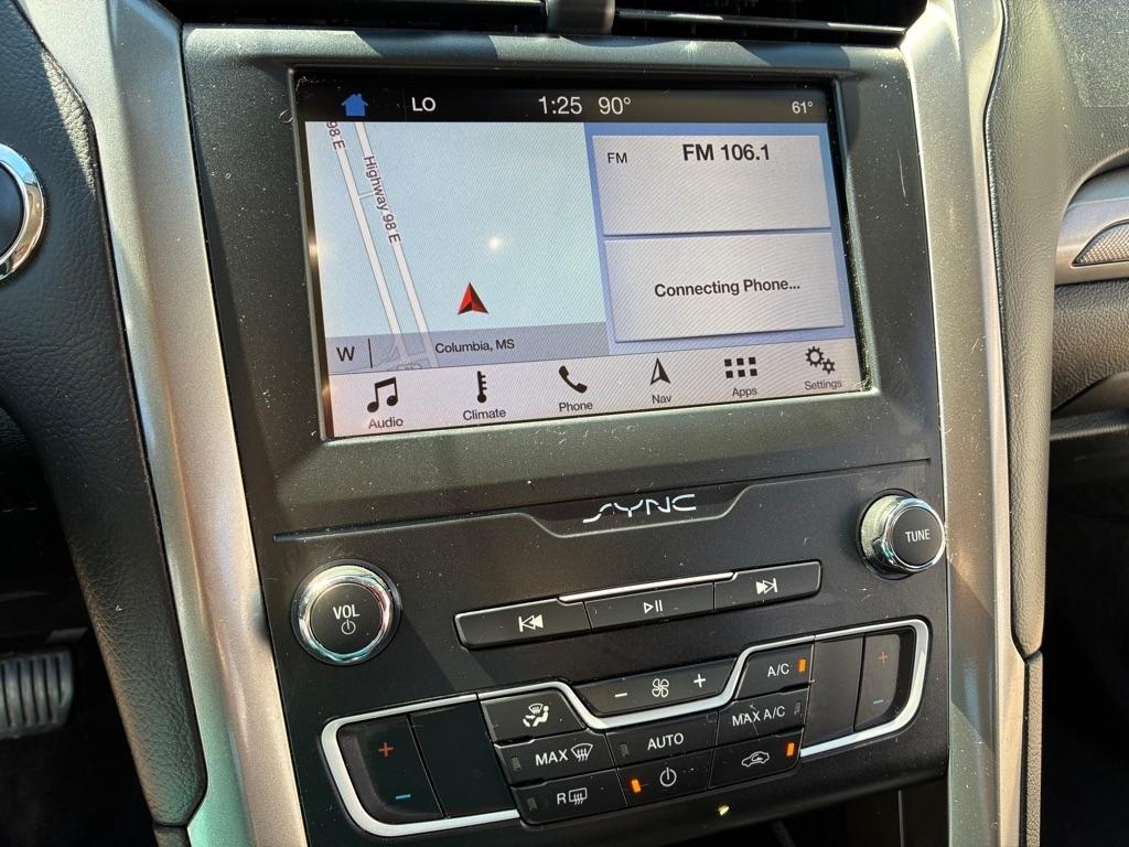 Ford Fusion photo 13