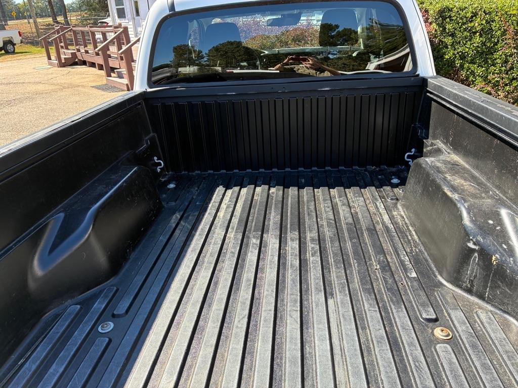Toyota Tacoma 2WD Access Cab I4 AT SR (Natl) 2022