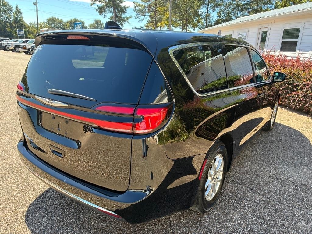 Chrysler Pacifica Select 2025