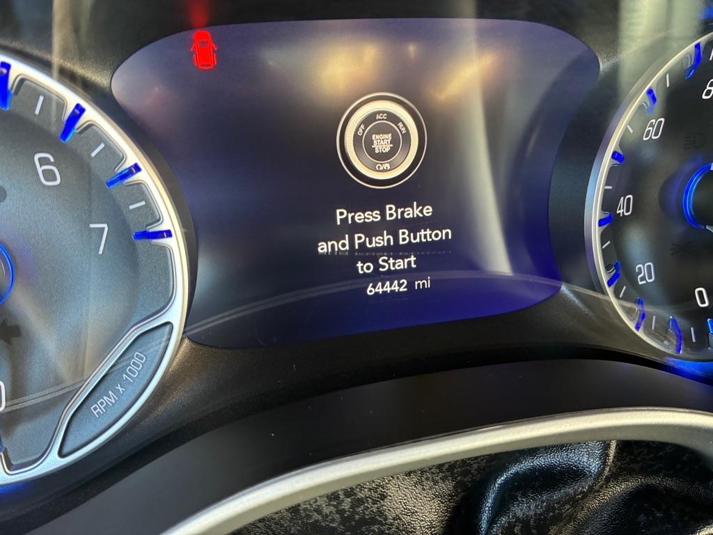 Chrysler Pacifica Select 2025
