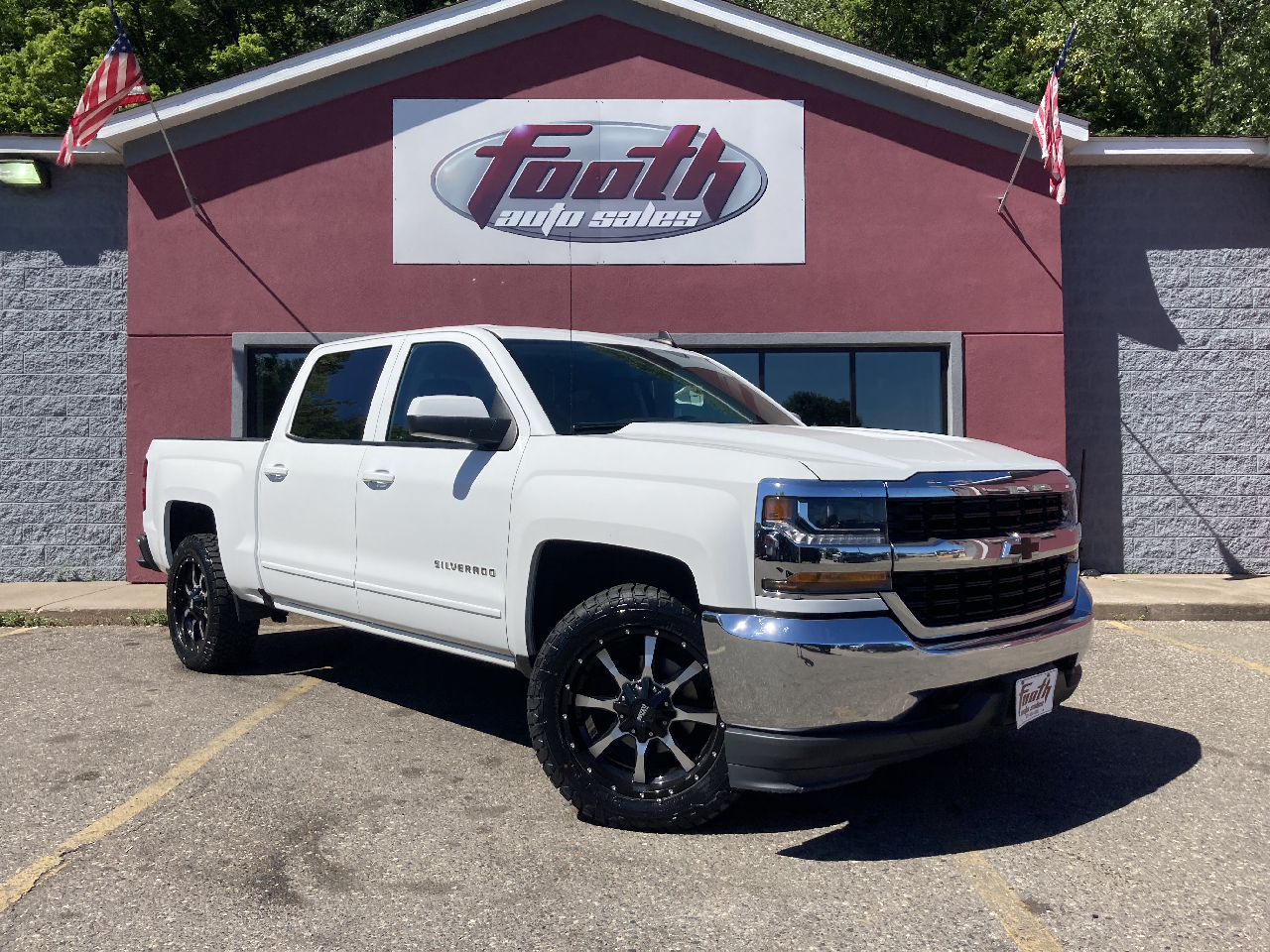 Used 2016 Chevrolet Silverado 1500 4WD Crew Cab 147" LT for Sale in
