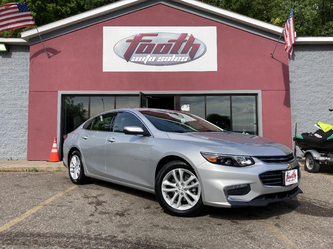Used 2018 Chevrolet Malibu 4dr Sdn LT w/1LT for Sale in South St Paul