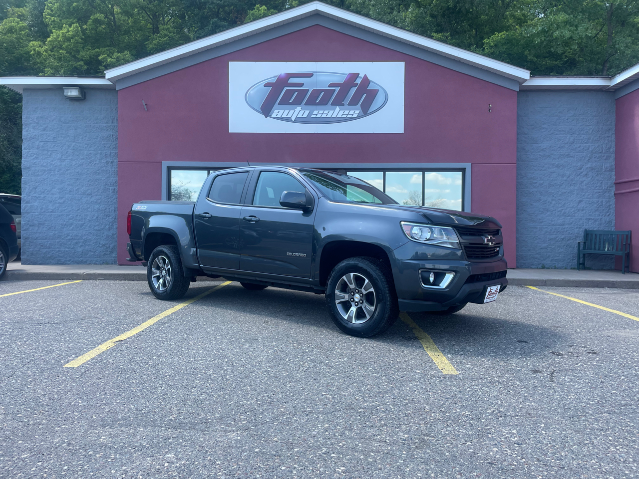 Used 2017 Chevrolet Colorado Z71 Crew Cab 4WD Long Box for Sale in