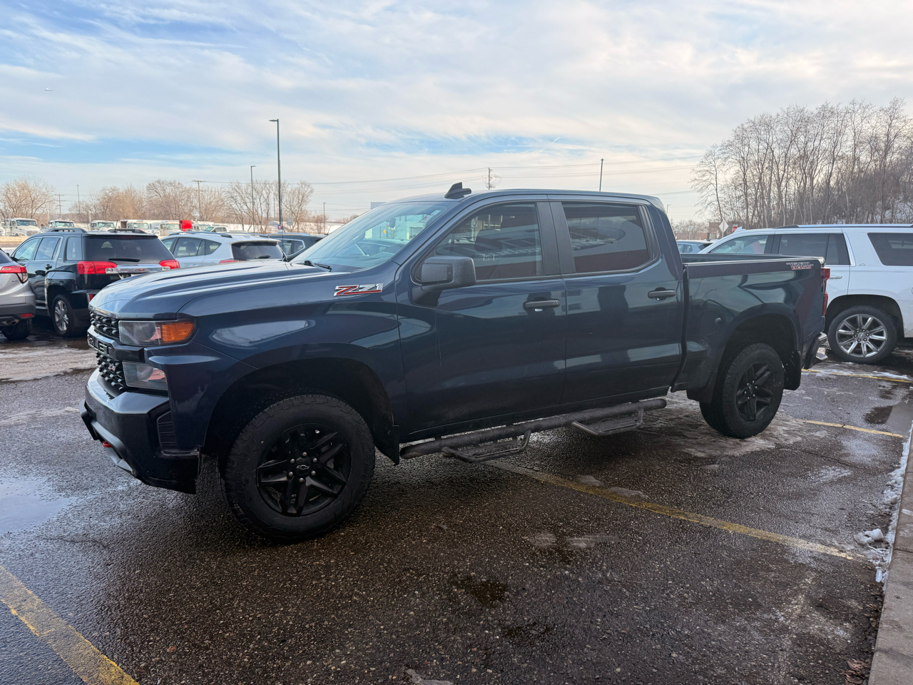 Chevrolet Silverado 1500 4WD Crew Cab 147" Custom Trail Boss 2021