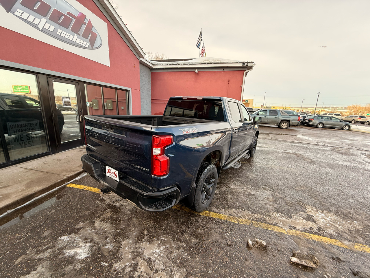 Chevrolet Silverado 1500 4WD Crew Cab 147" Custom Trail Boss 2021