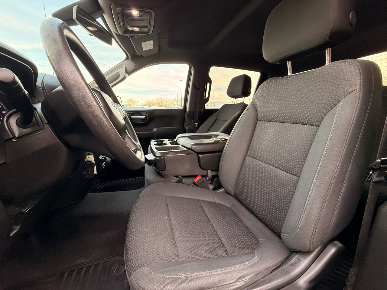 Chevrolet Silverado 1500 4WD Crew Cab 147" Custom Trail Boss 2021