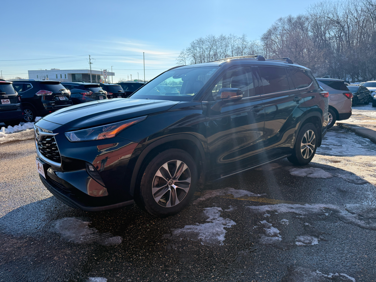 Toyota Highlander XLE AWD V6 2022