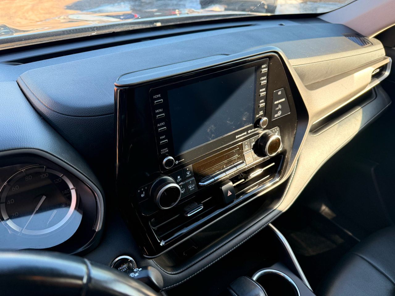 Toyota Highlander XLE AWD V6 2022