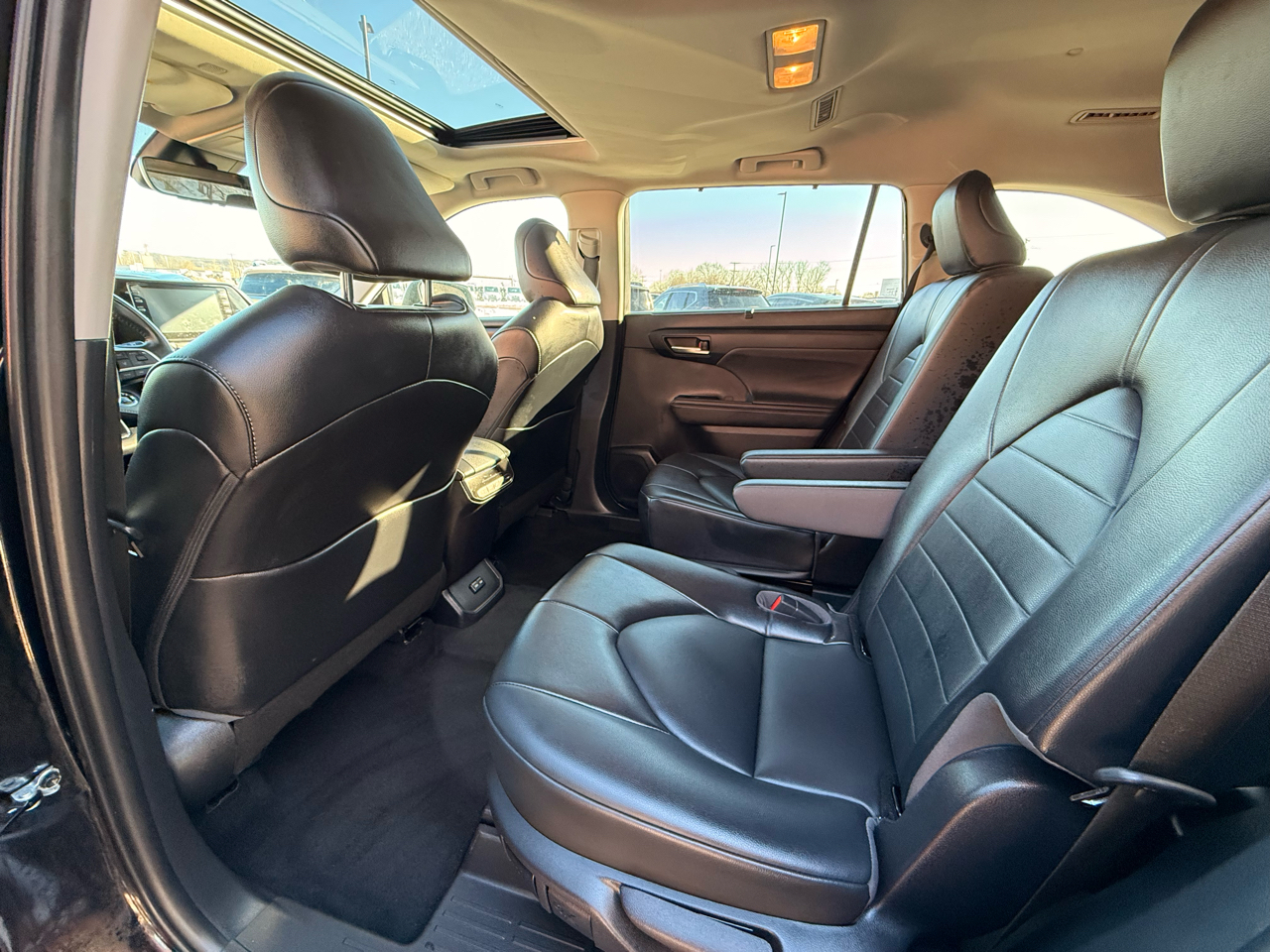 Toyota Highlander XLE AWD V6 2022