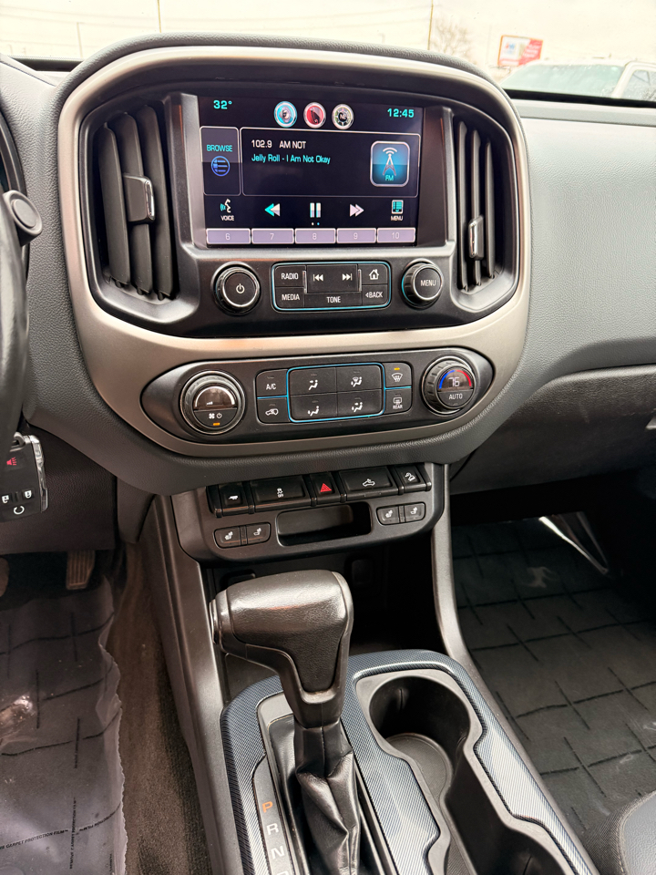 Chevrolet Colorado 4WD Crew Cab Z71 2015