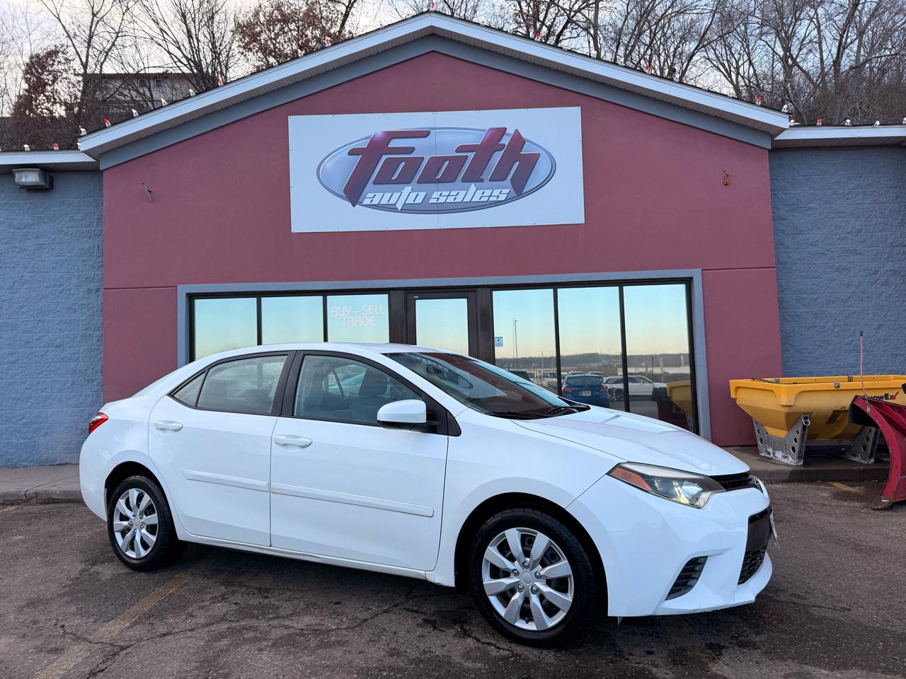 Toyota Corolla 4dr Sdn Auto LE (Natl) 2015