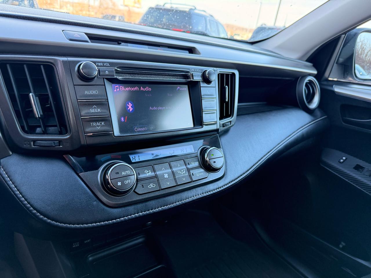 Toyota RAV4 XLE AWD 2013