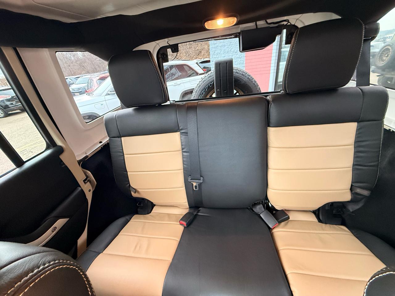 Jeep Wrangler Unlimited Rubicon 4WD 2011