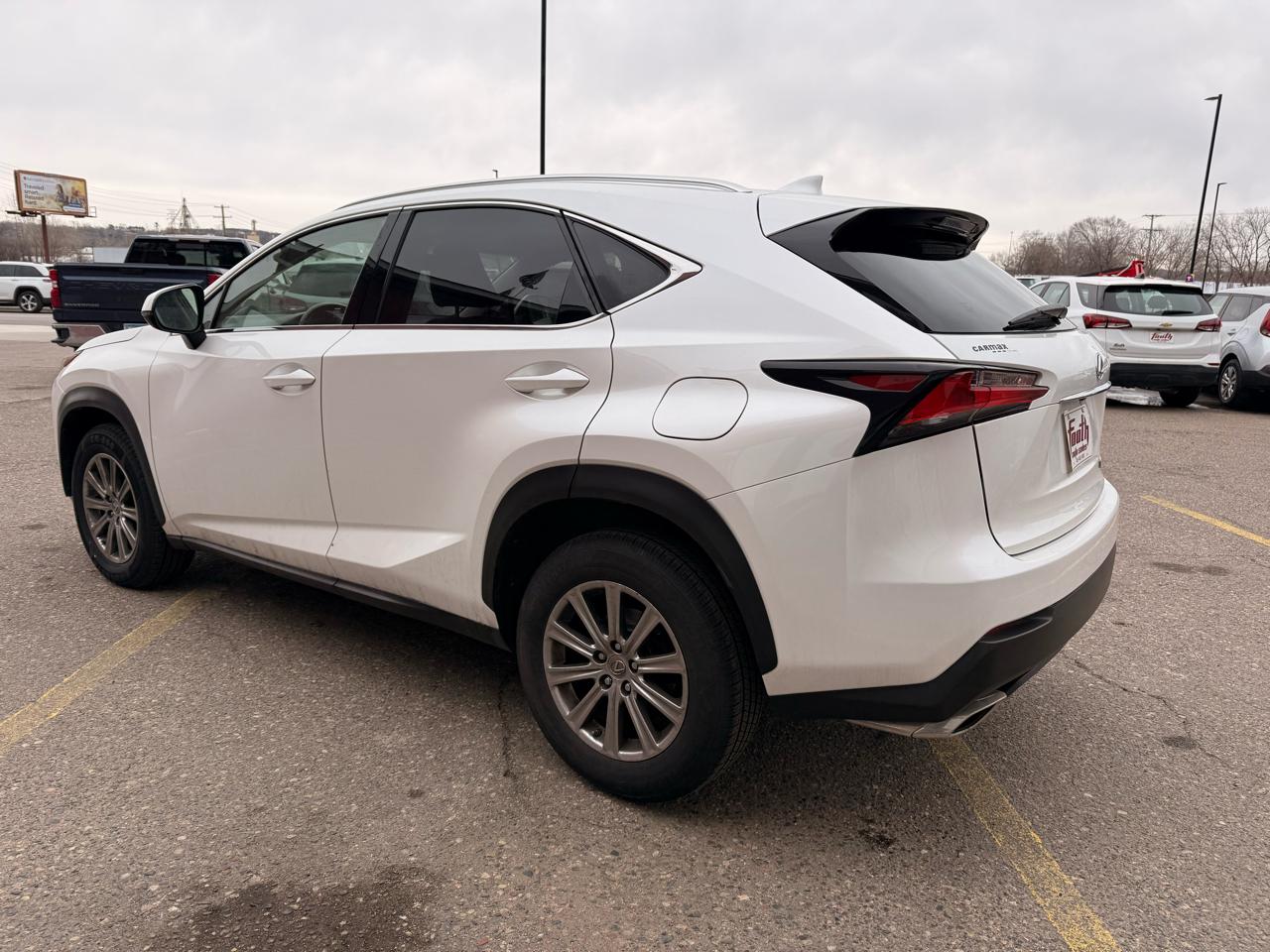 Lexus NX 200t FWD 2015