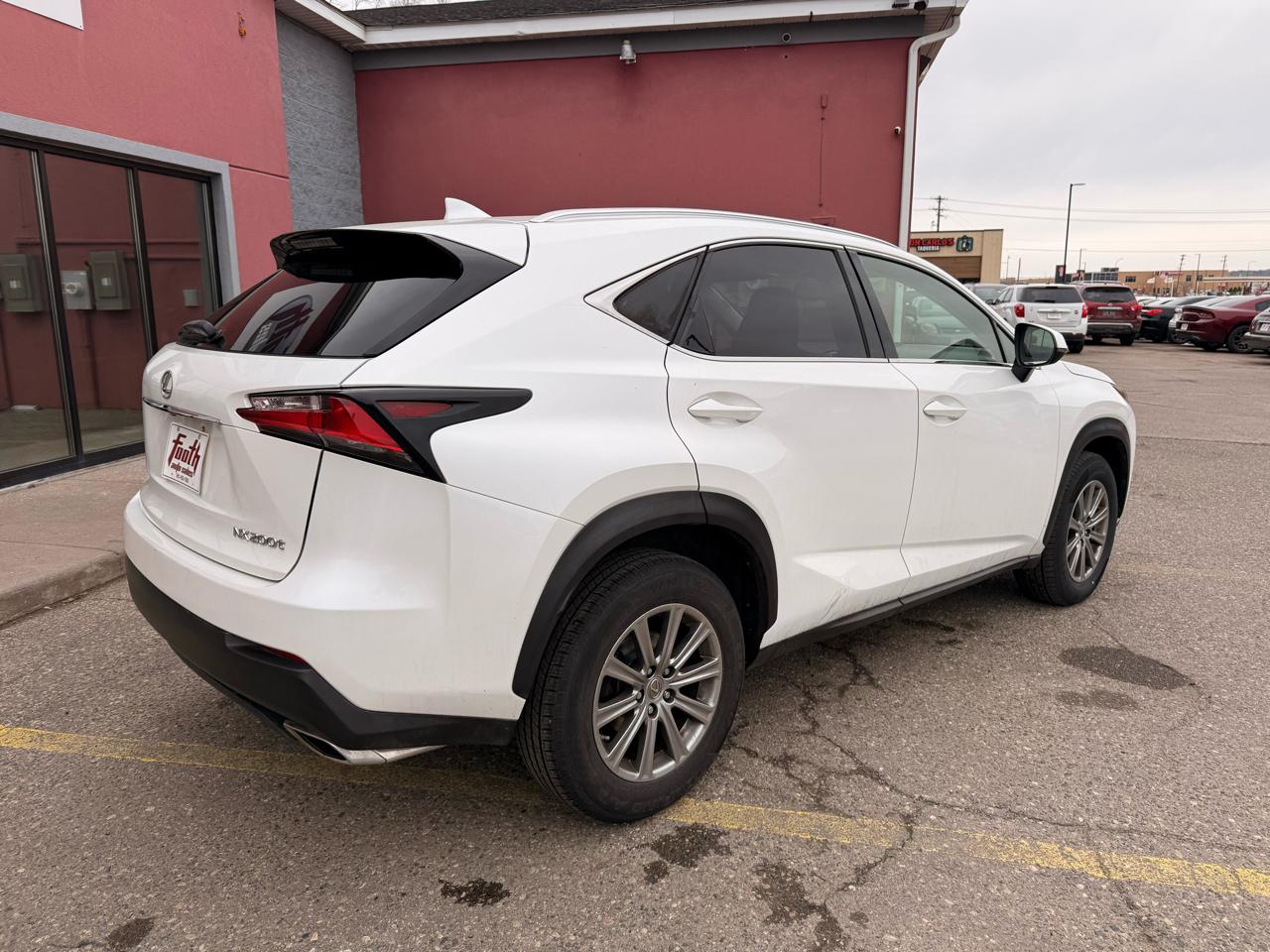 Lexus NX 200t FWD 2015