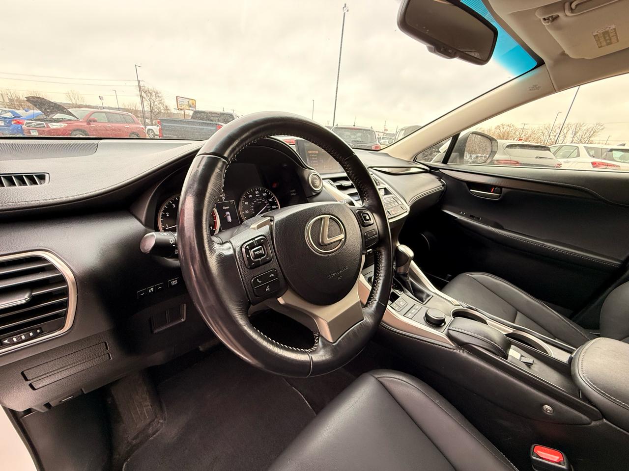 Lexus NX 200t FWD 2015