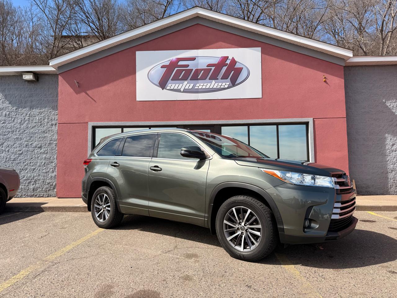 Toyota Highlander XLE AWD V6 2017