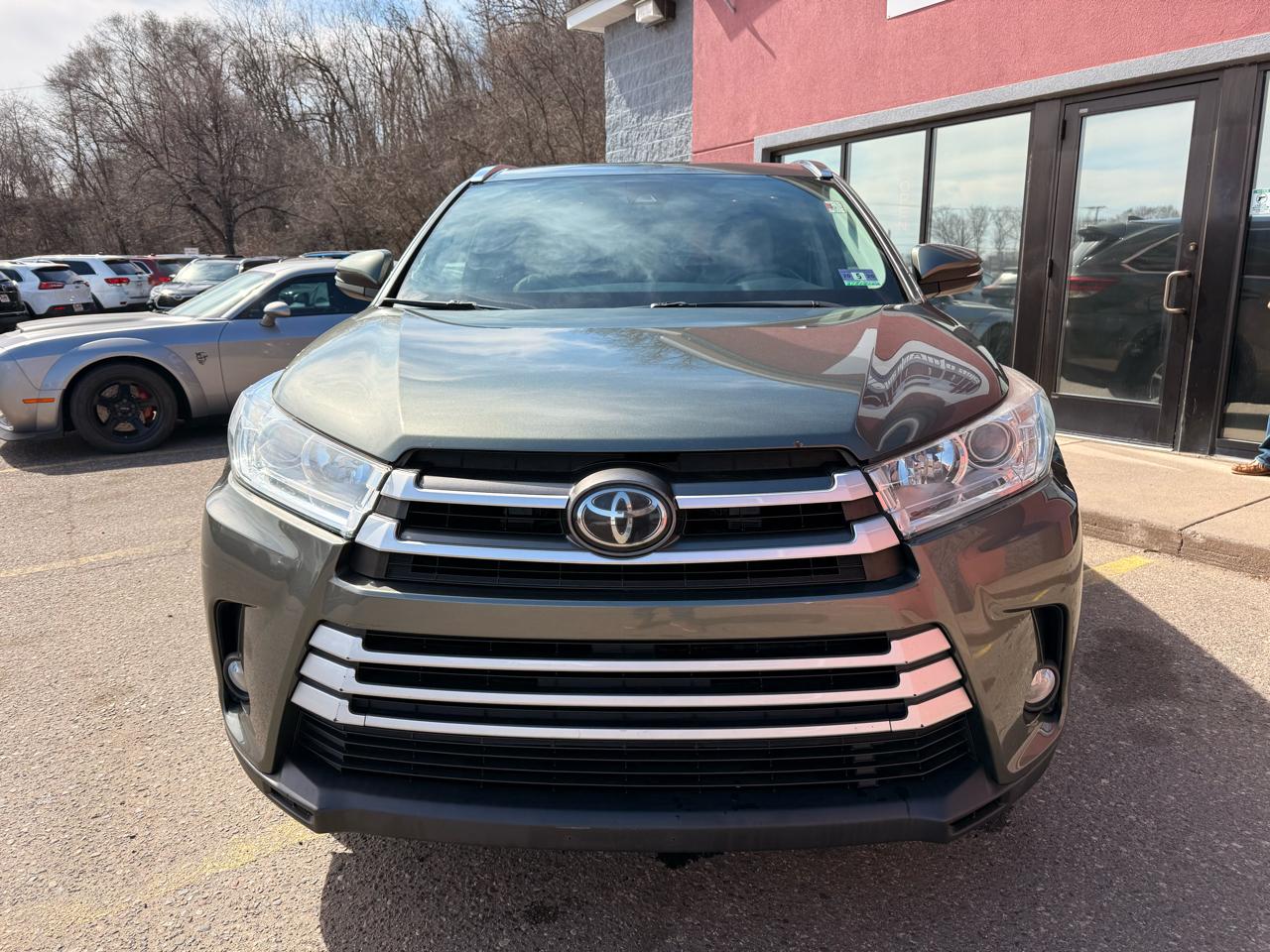Toyota Highlander XLE AWD V6 2017