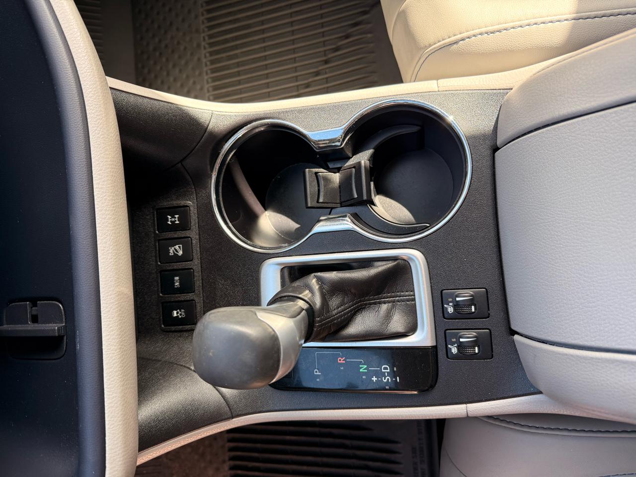 Toyota Highlander XLE AWD V6 2017