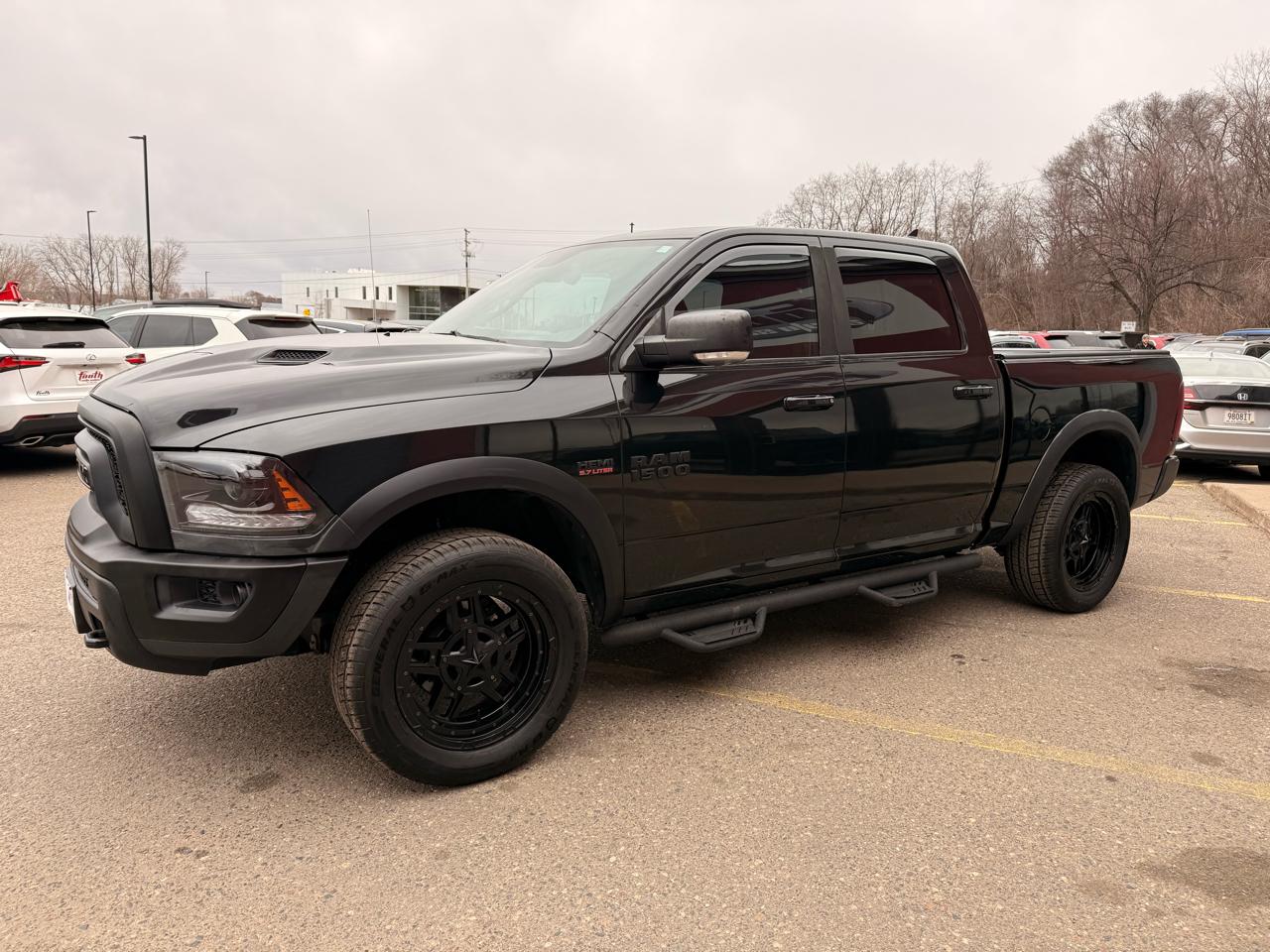 RAM 1500 4WD Crew Cab 140.5" Rebel 2016