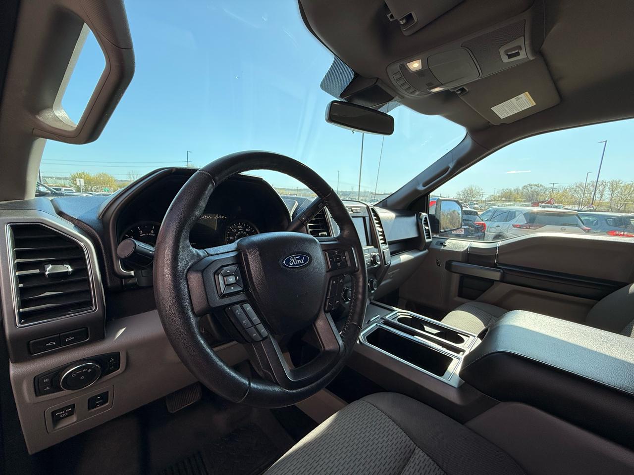 Ford F-150 4WD SuperCrew 150" XLT 2020