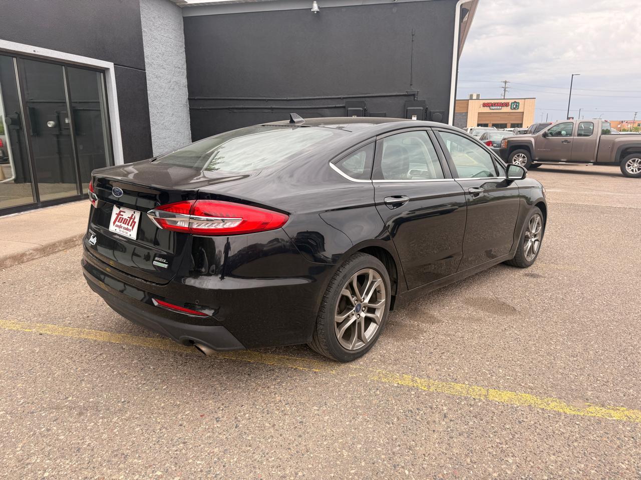 Ford Fusion SEL 2020