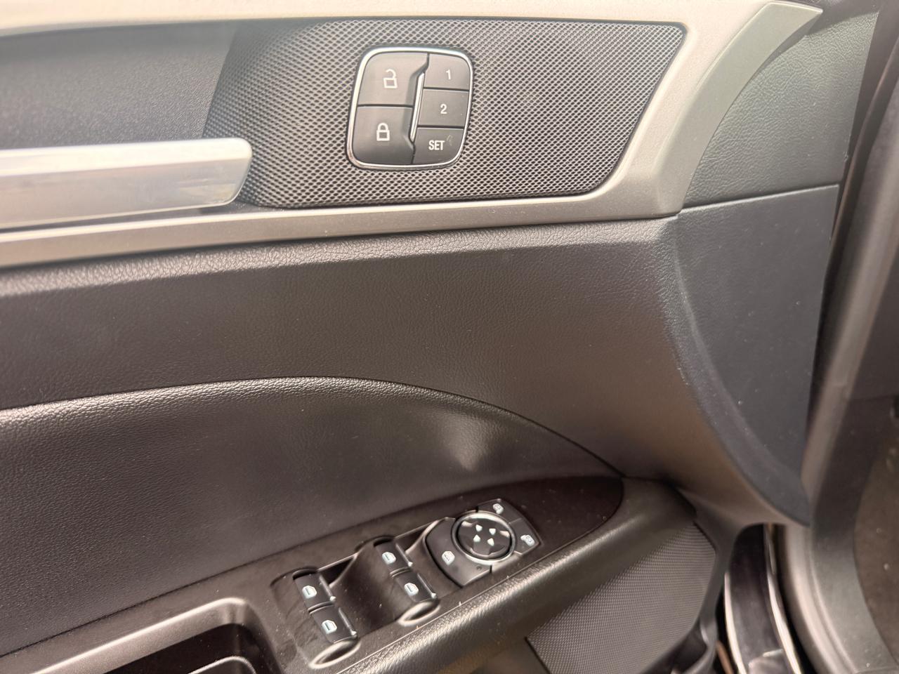 Ford Fusion SEL 2020