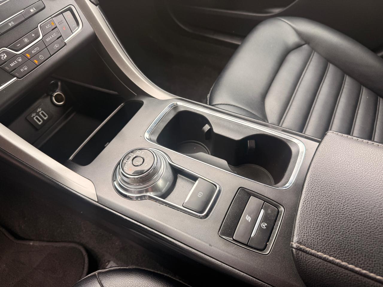Ford Fusion SEL 2020