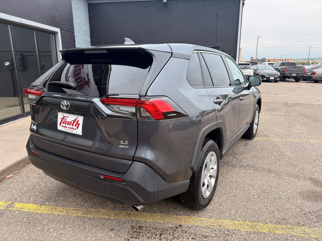 Toyota RAV4 LE AWD 2023