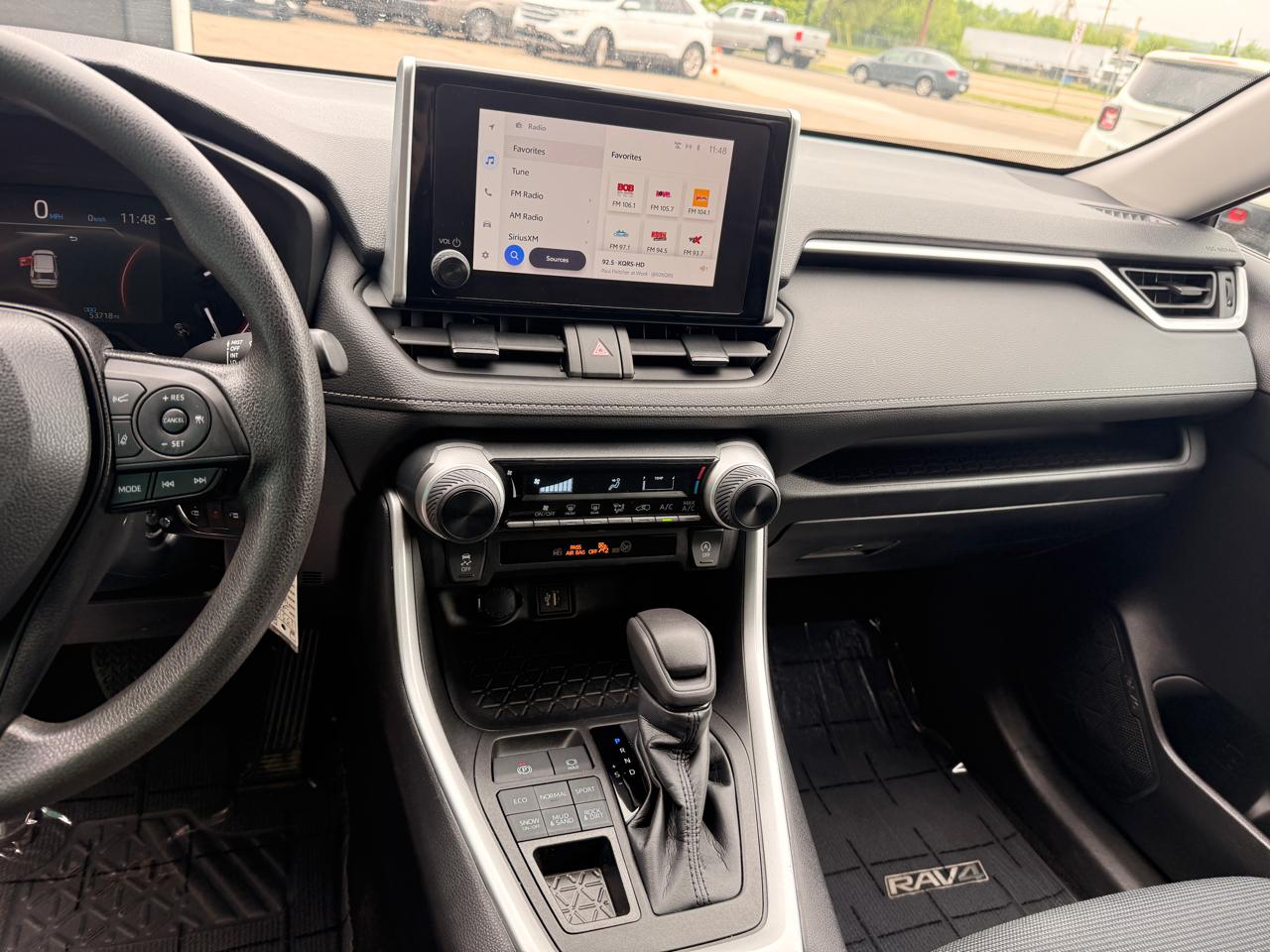Toyota RAV4 LE AWD 2023