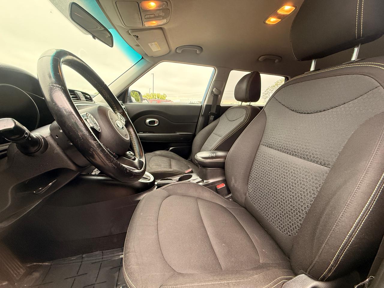 Kia Soul + w/Signature 2.0 Special Edition 2016