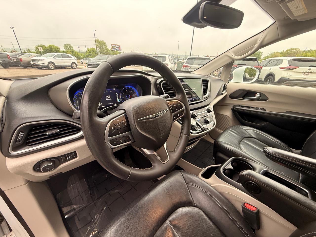 Chrysler Pacifica Touring-L 2022