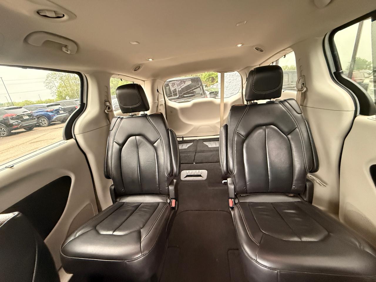 Chrysler Pacifica Touring-L 2022