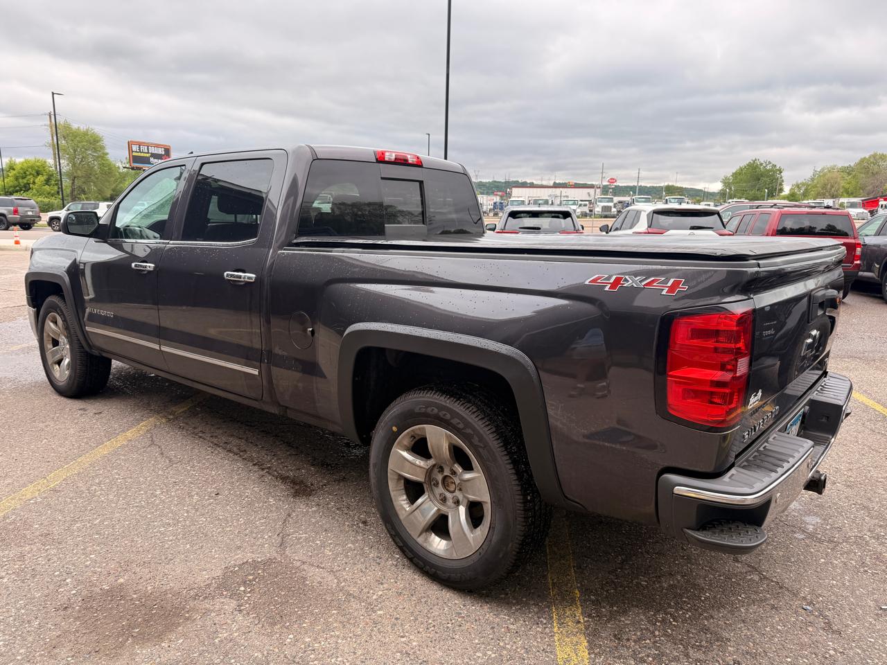 Chevrolet Silverado 1500 4WD Crew Cab 153.0" LTZ w/2LZ 2015