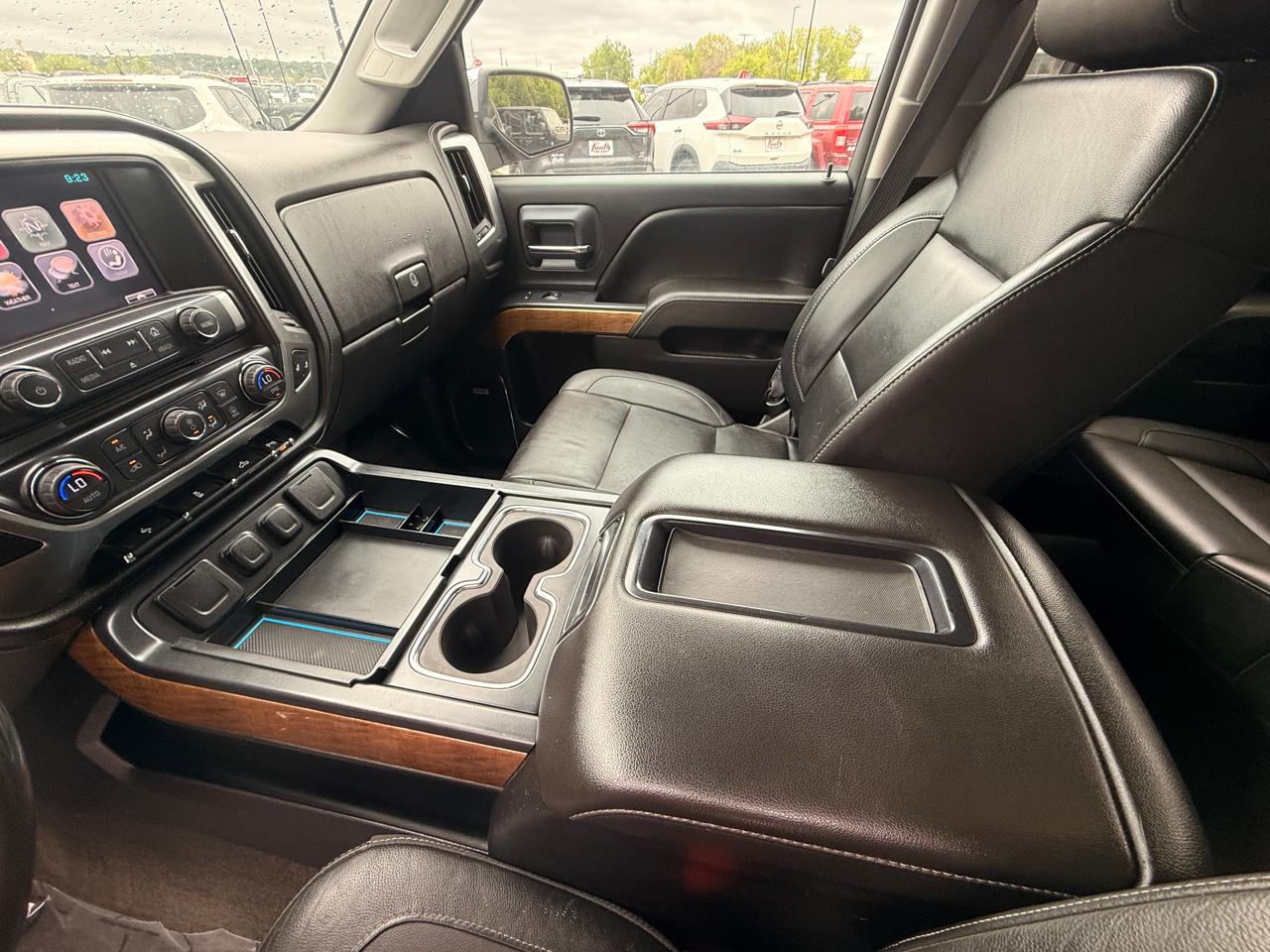 Chevrolet Silverado 1500 4WD Crew Cab 153.0" LTZ w/2LZ 2015