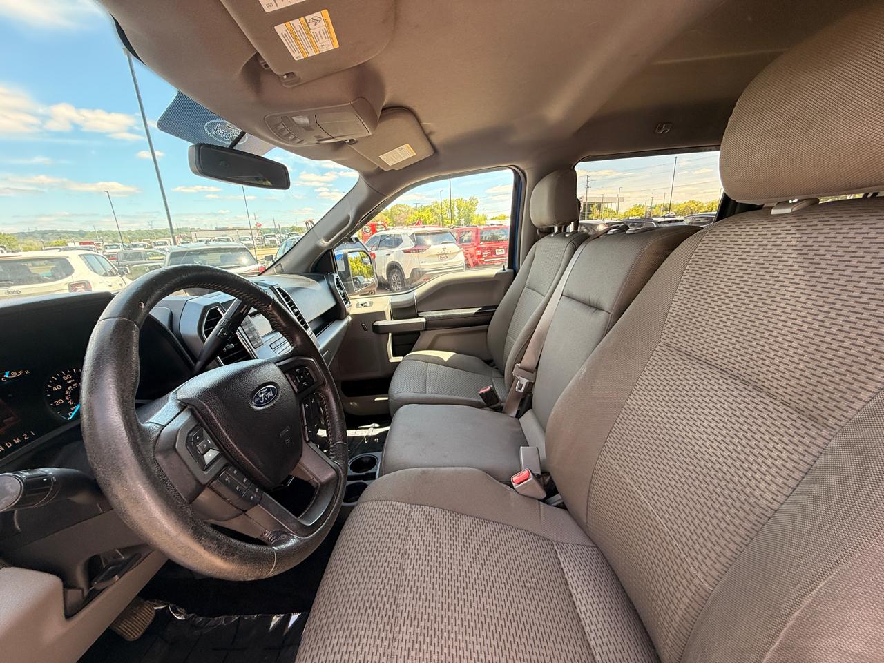 Ford F-150 4WD SuperCrew 139" XLT 2015