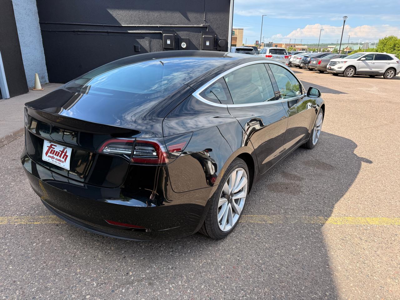 Tesla Model 3 Mid Range 4D Sedan RWD 2018
