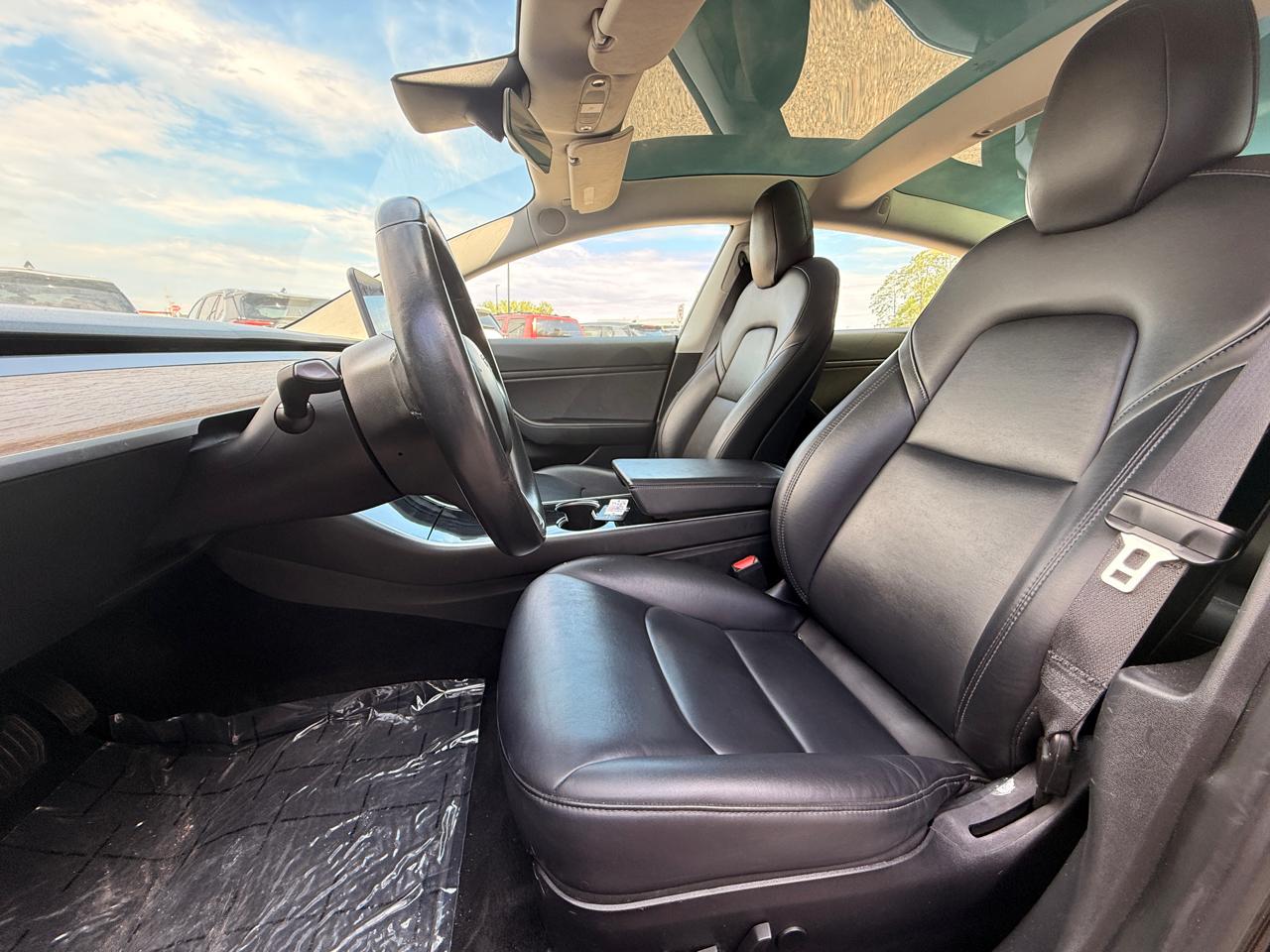 Tesla Model 3 Mid Range 4D Sedan RWD 2018