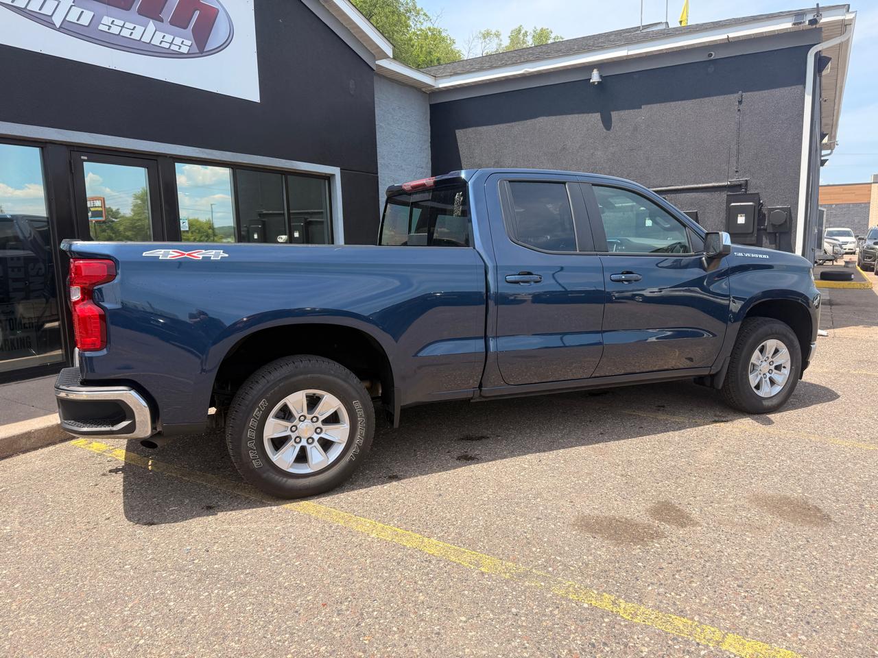 Chevrolet Silverado 1500 2LT Double Cab 4WD 2021