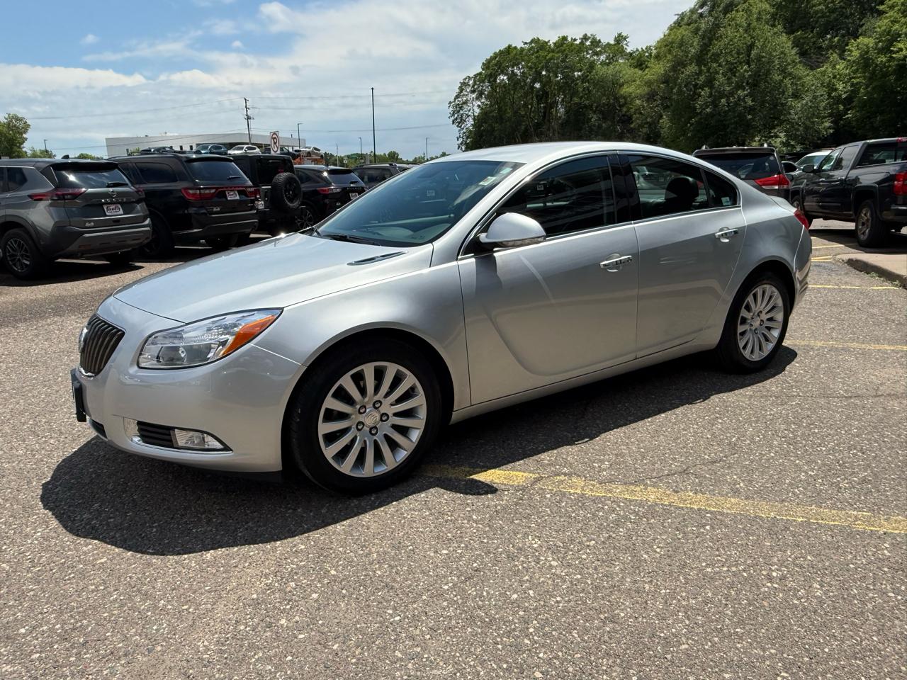 Buick Regal 4dr Sdn Premium 2 2012